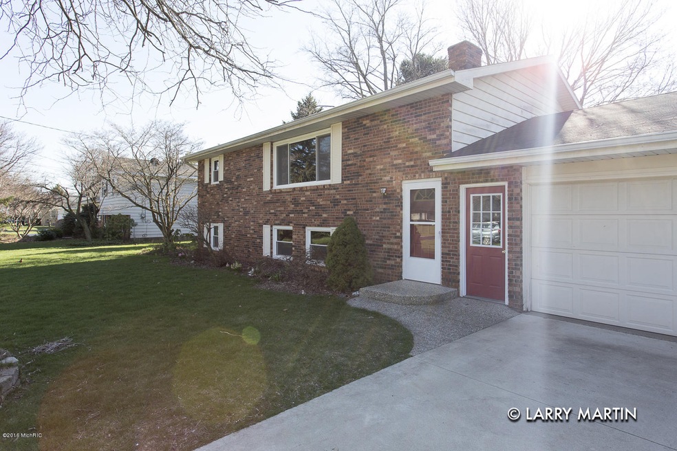 7295 Magnolia Dr_2