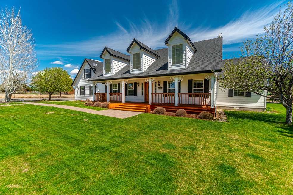 1422BentLp_Exterior-Front4