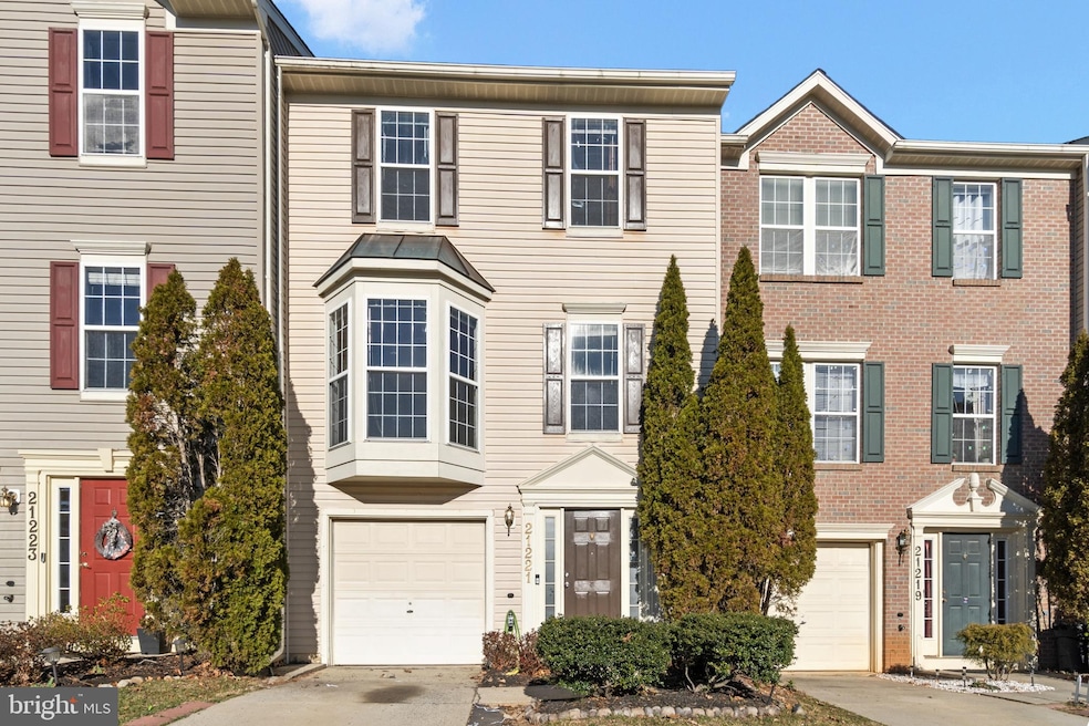 21221 Bunyan Cir, Germantown, MD 20876 - photo 1