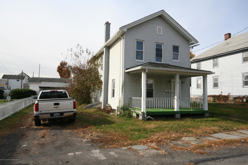 921 Clearview St, Scranton, PA 18508 - photo 1