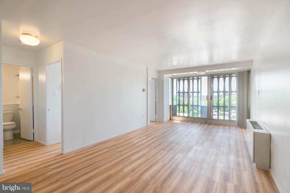 River Park unit N804, Washington, DC 20024 - photo 1