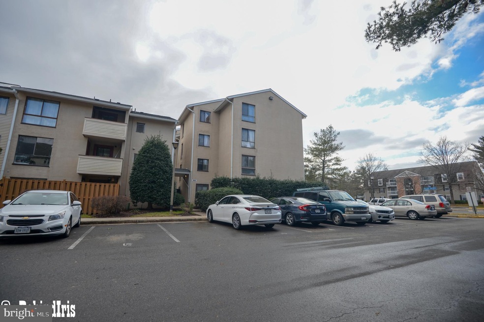 8600 Village Square Dr unit D, Alexandria, VA 22309 - photo 1