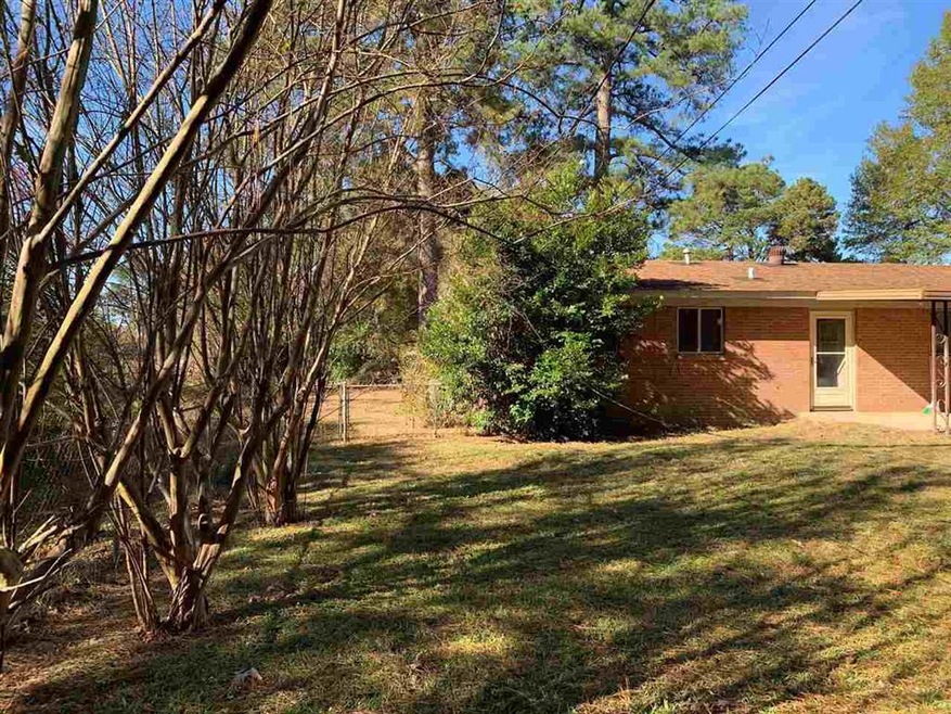 1702 S Kenwood Rd, Texarkana, TX 75501 - photo 1