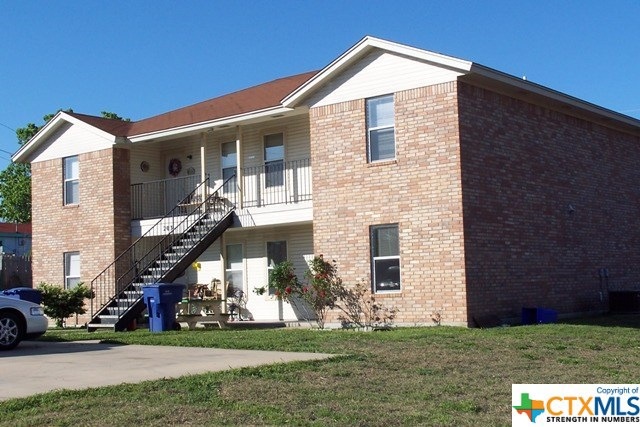 203 W Anderson Ave, Copperas Cove, TX 76522 - photo 1