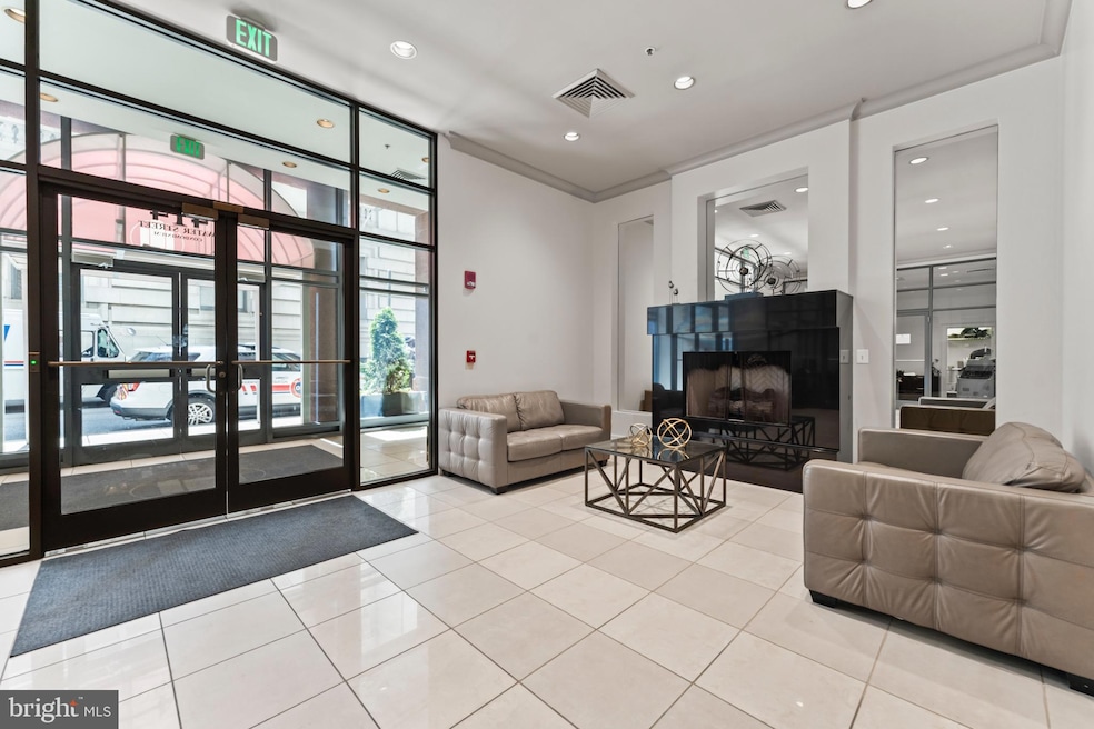 For Sale $215,000 • Co-Listing Agent