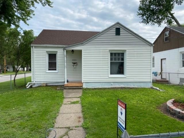 2061 Maple St, Des Moines, IA 50317 - photo 1
