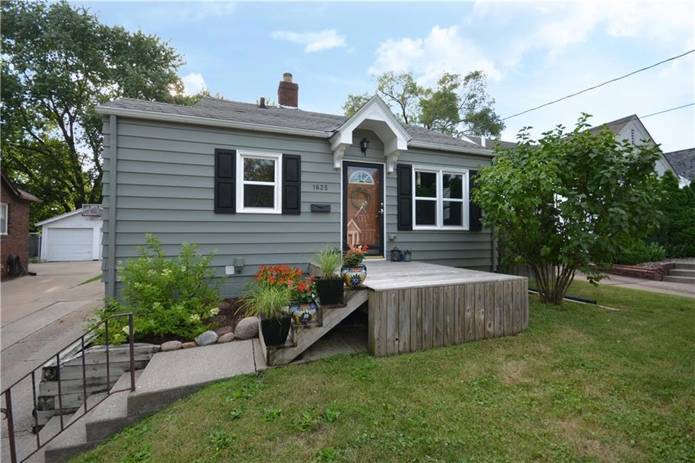 1625 47th St, Des Moines, IA 50310 - photo 1