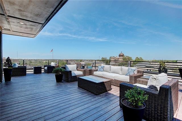 Picturesque rooftop views of Charming Downtown Geo