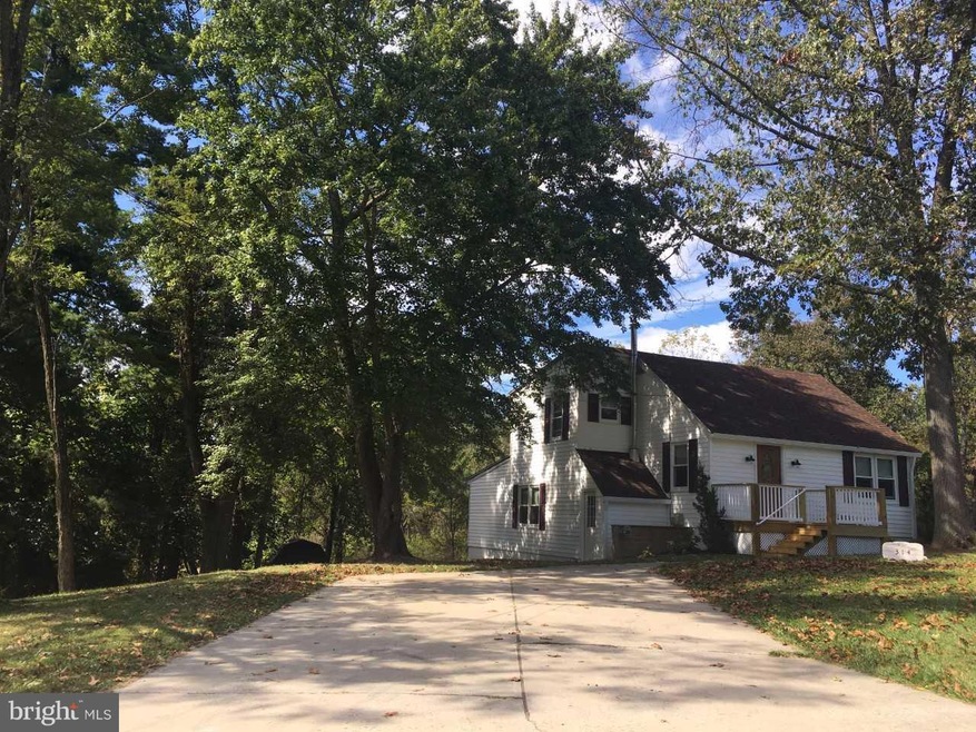 314 W Cherry Hill Ct, Reisterstown, MD 21136 - photo 1