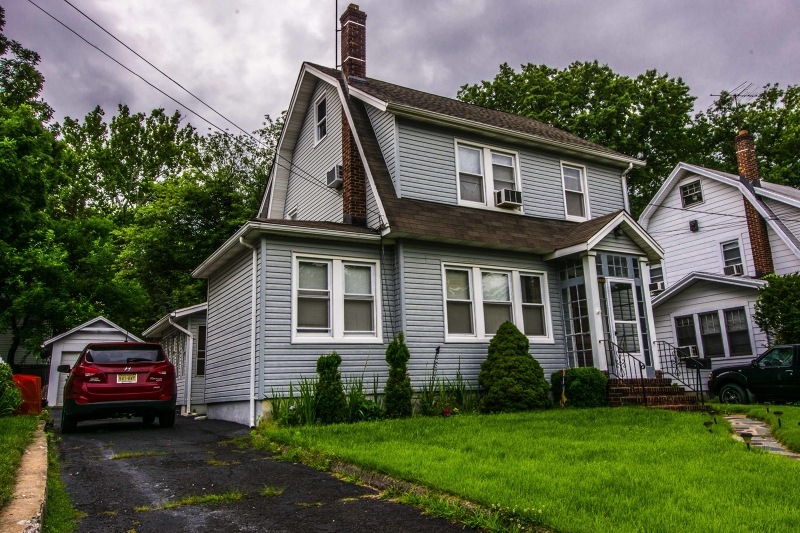 1068 Lorraine Ave, Union, NJ 07083 - photo 1