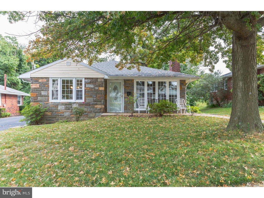 2320 Poplar Rd, Havertown, PA 19083 - photo 1