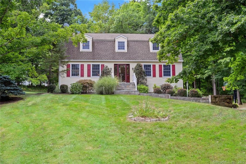 18 Evergreen Place, Ridgefield, CT 06877 - photo 1