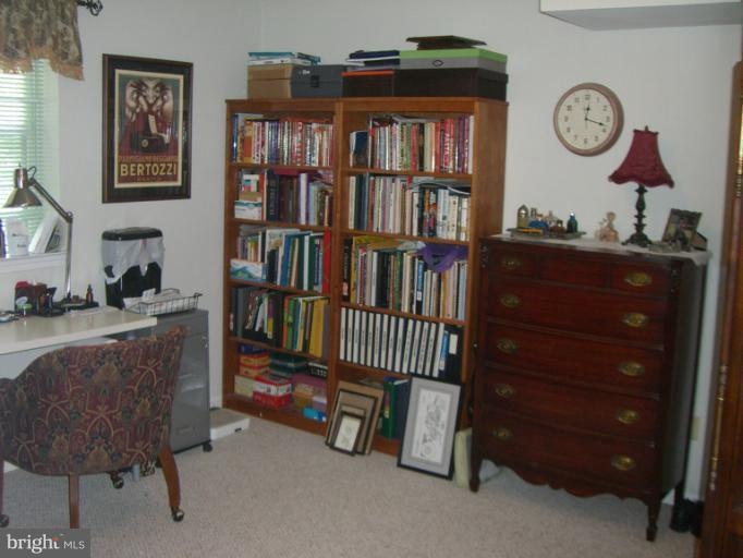 13120 Silver Maple Ct, Bowie, MD 20715 - photo 1