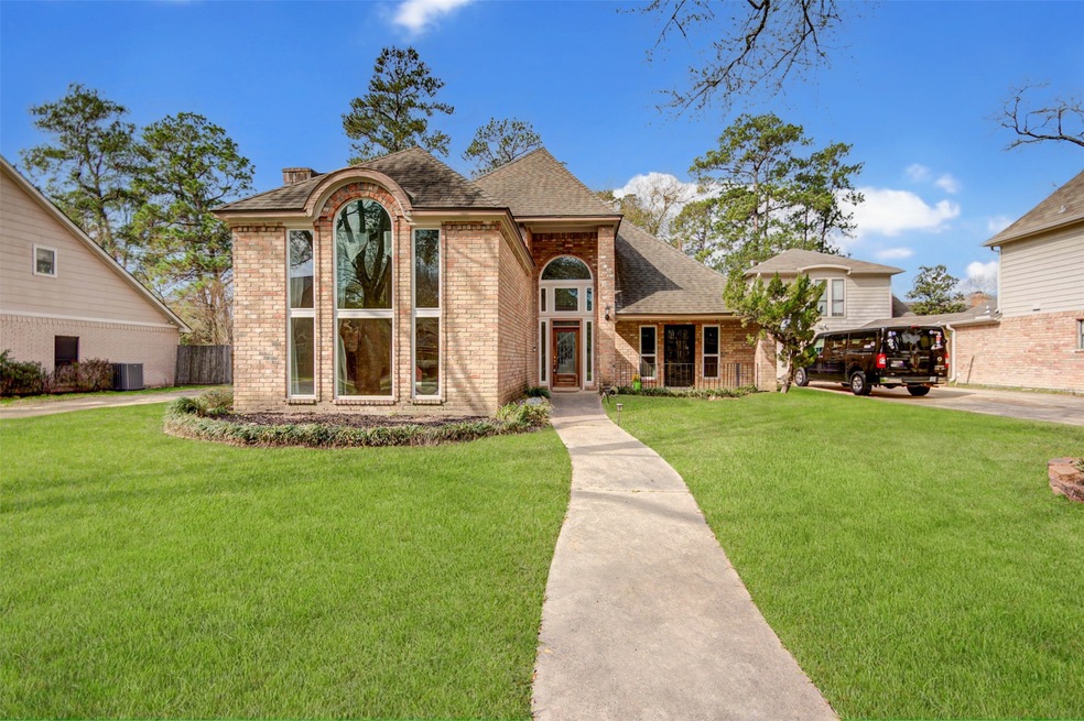 15707 Gilbertyn Dr, Tomball, TX 77377 - photo 1