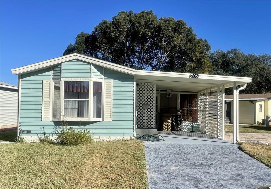 1 BDRM/1 BATH IN PENNBROOKE FAIRWAYS -- AN AMAZING HIDDEN GEM OF A COMMUNITY!