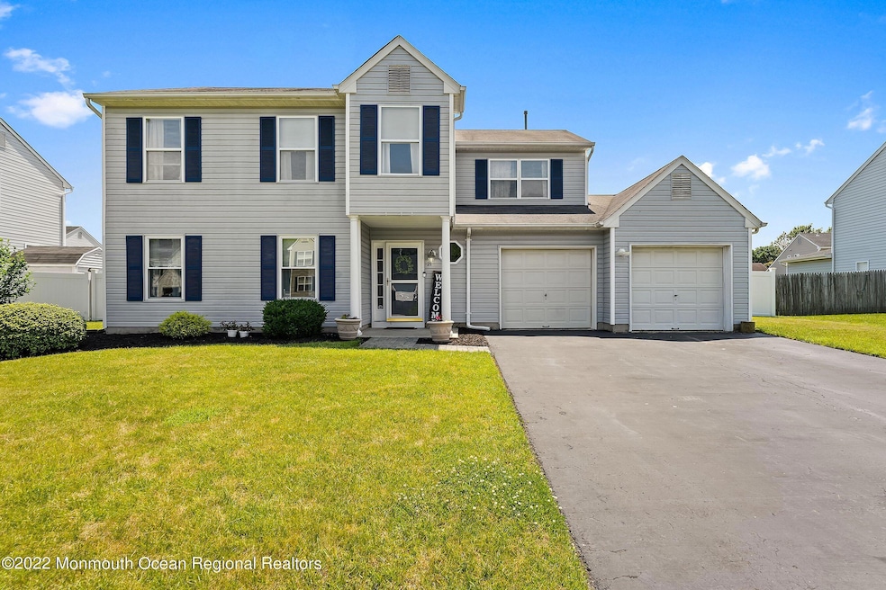 21 Bryce Canyon Rd, Howell, NJ 07731 - photo 1