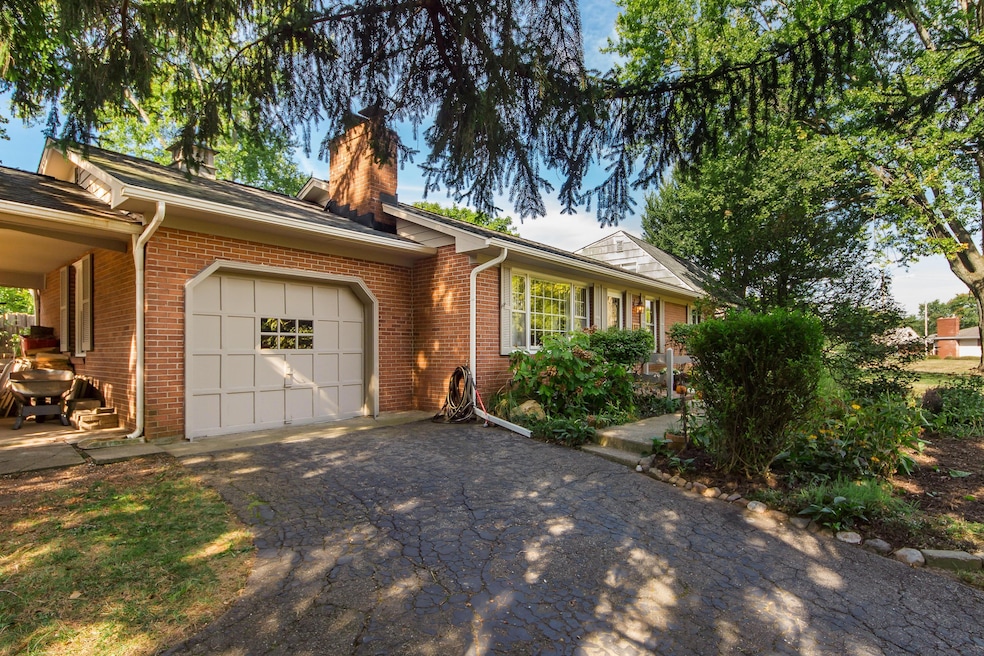 1371 Bryson Rd, Columbus, OH 43224 - photo 1