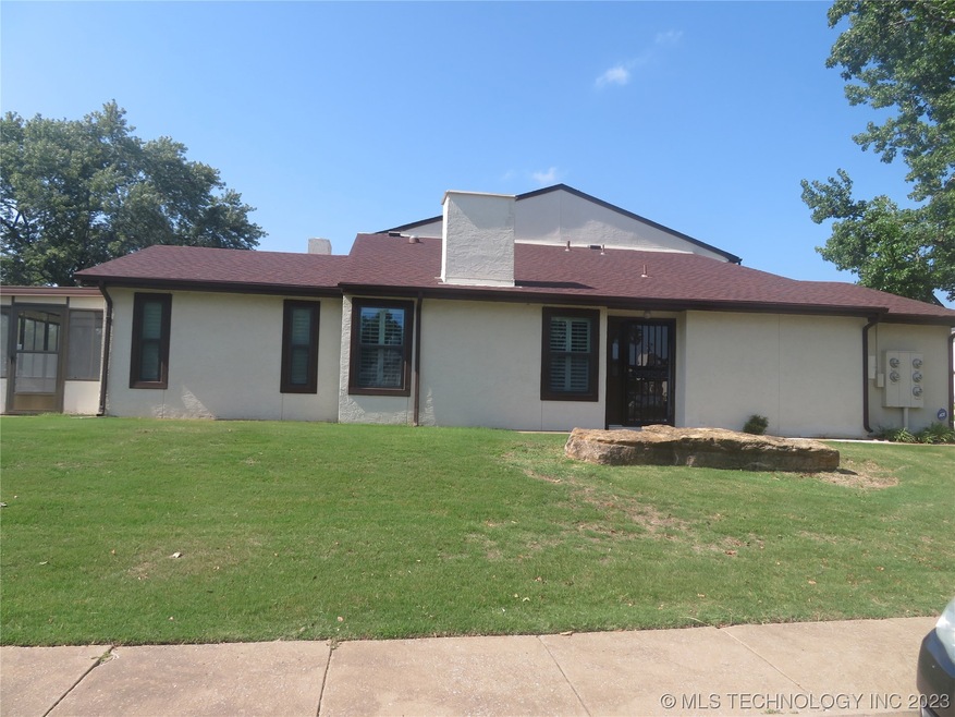 Front of home, Corner Lot