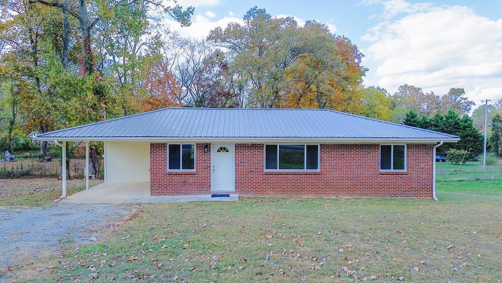 966 Mount Vernon Rd, Tunnel Hill, GA 30755 - photo 1