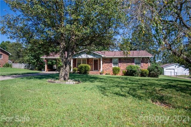 170 Devon Ln, Statesville, NC 28625 - photo 1