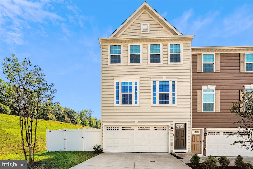 108 Crest Ct, Stafford, VA 22554 - photo 1