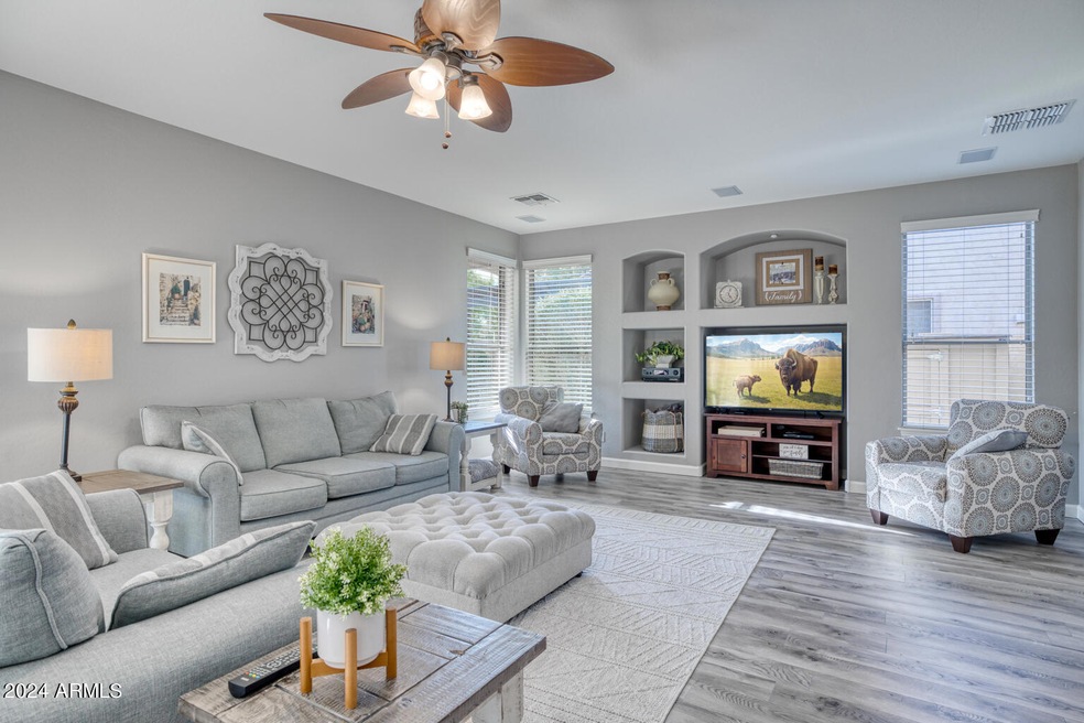 Perfect family gathering space