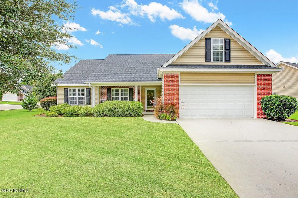 1703HeatherstoneLane-01