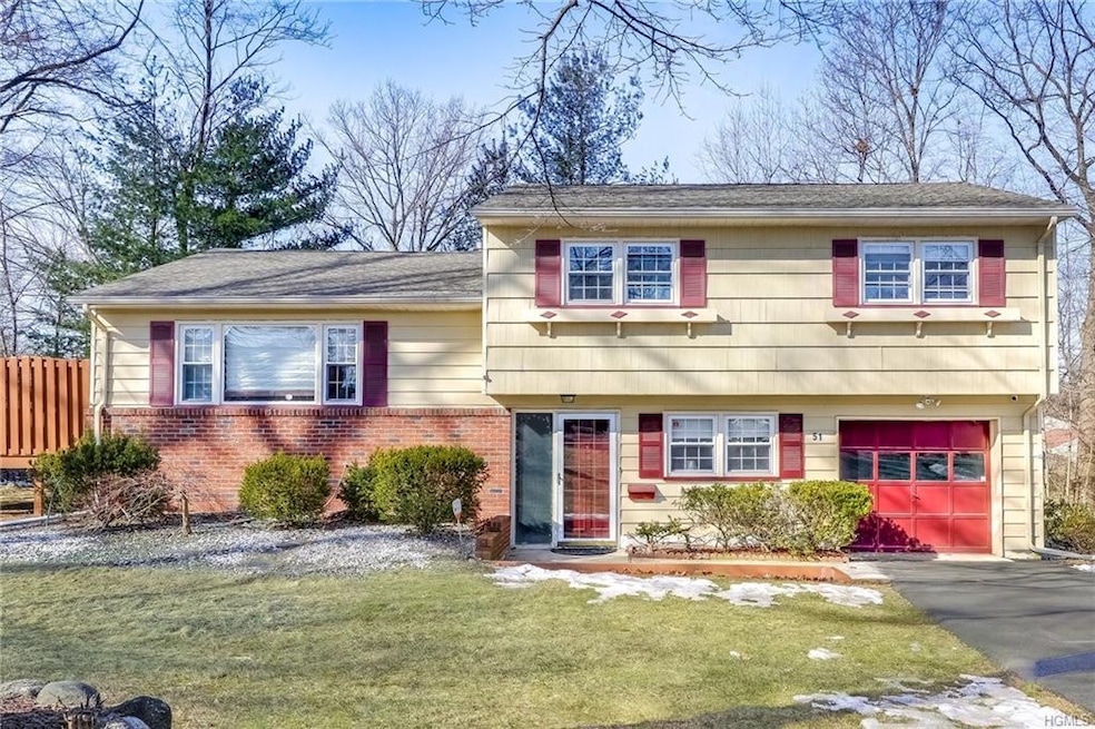 51 Highview Ave, Nanuet, NY 10954 - photo 1