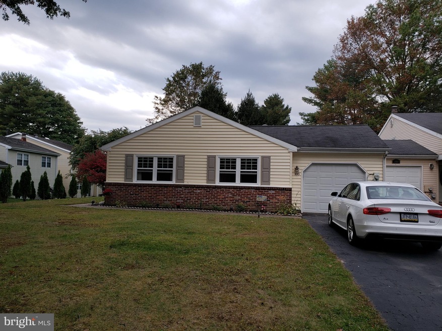 108 Commonwealth Dr, Newtown, PA 18940 - photo 1