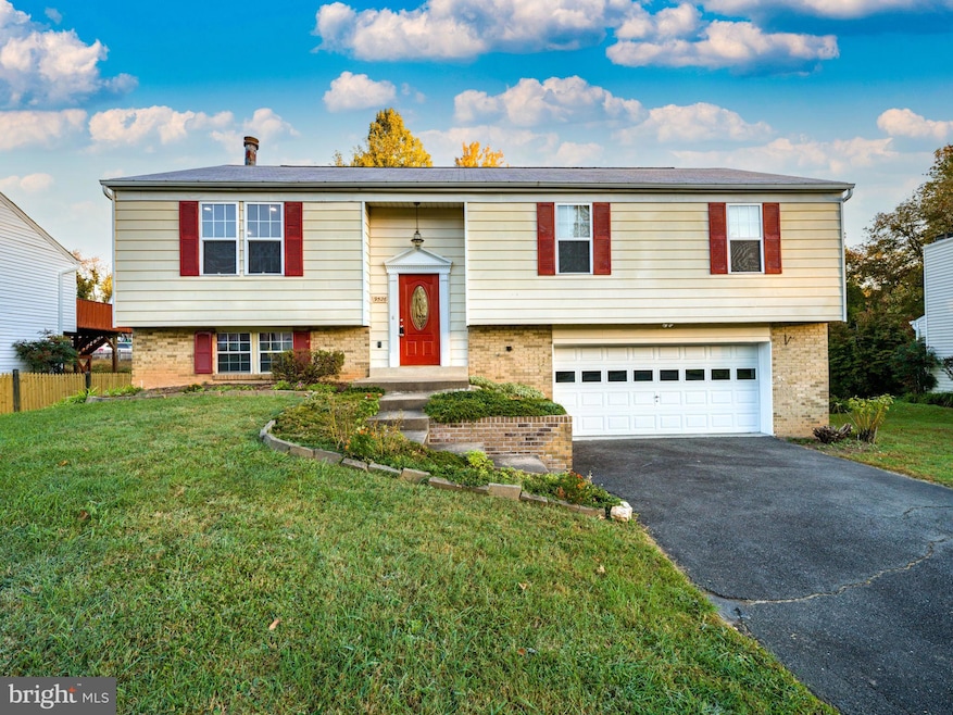 9526 Burning Branch Rd, Burke, VA 22015 - photo 1