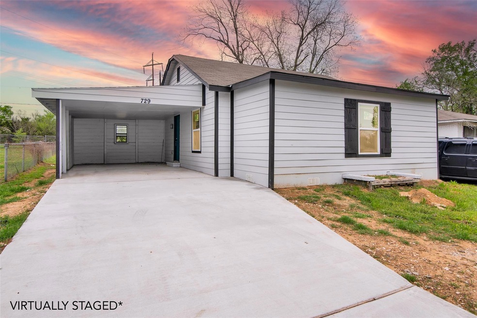 729 W Bullock St, Denison, TX 75020 - photo 1