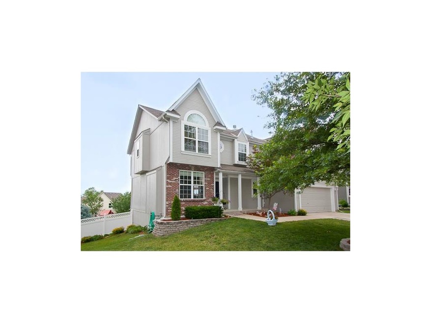 4817 Mund Rd, Shawnee, KS 66218 - photo 1