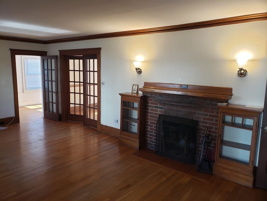 17 Edgecliff Rd unit 1, Watertown, MA 02472 - photo 1