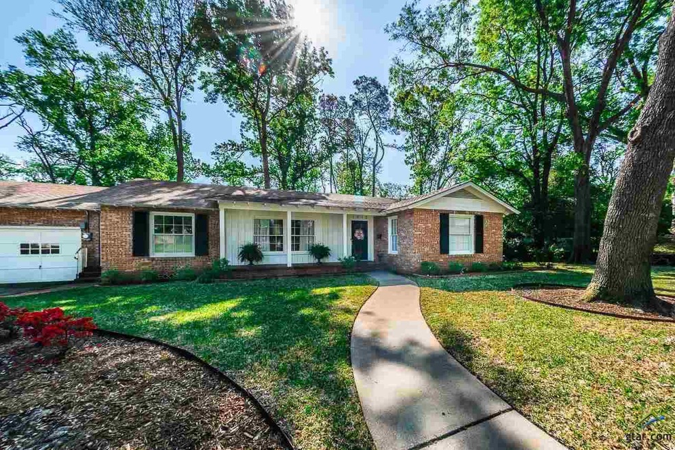 1912 S Wall Ave, Tyler, TX 75701 - photo 1