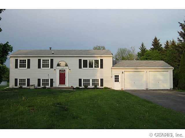 Exterior Front Picture Perfect Country Living!