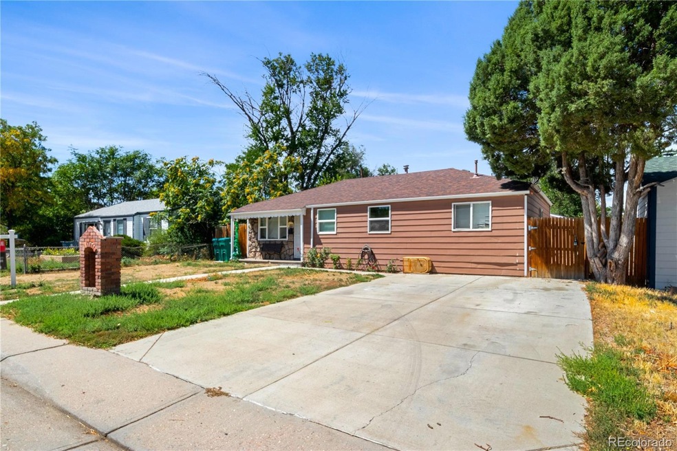 1111 Hanover St, Aurora, CO 80010 - photo 1