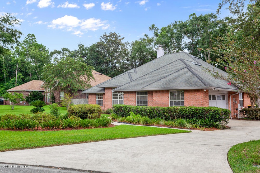4612 Confederate Oaks Dr, Jacksonville, FL 32210 - photo 1