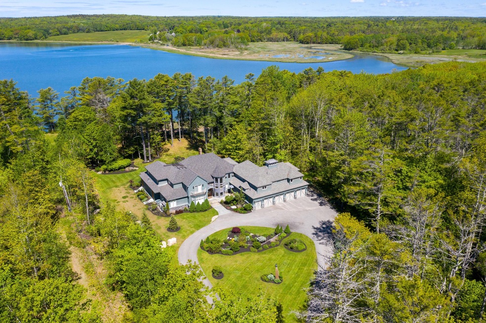 562 Mere Point_001