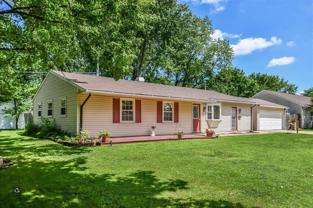 1345 N Elmwood Dr, Aurora, IL 60506 - photo 1