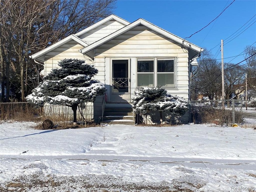 2602 Fenton Rd, Flint, MI 48507 - photo 1