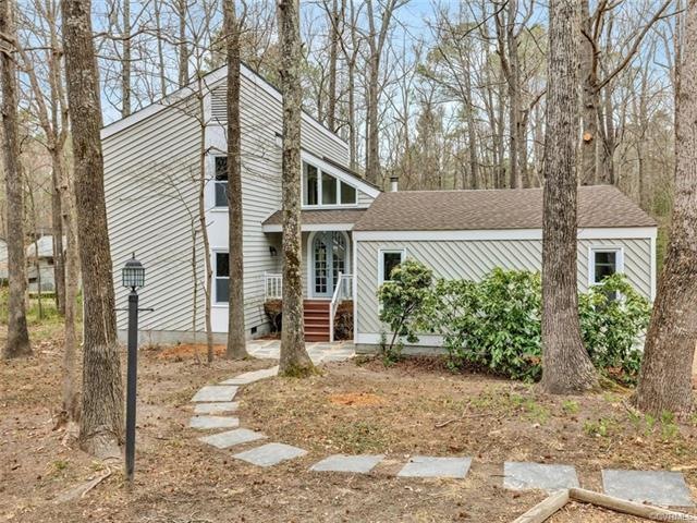 Welcome home to your beautiful home in Brandermill