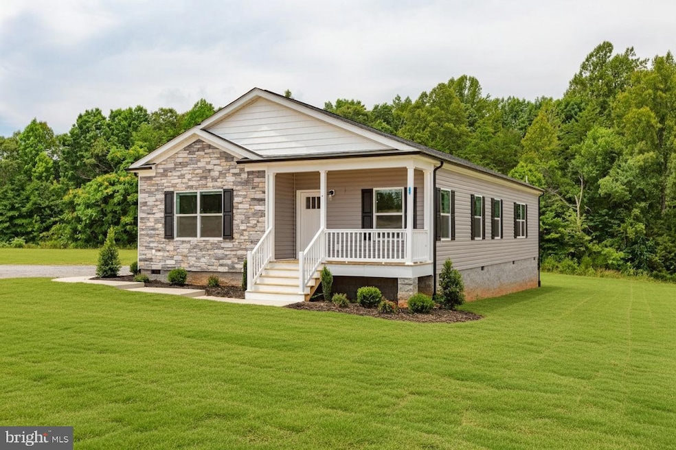 967 Levi Rd, Green Bay, VA 23942 - photo 1