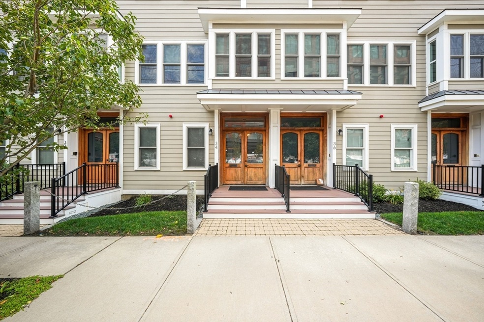 34 Spring St unit TH, Cambridge, MA 02141 - photo 1