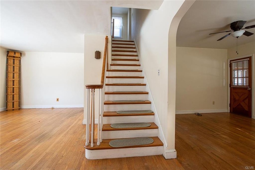 6257 Blue Church Rd, Coopersburg, PA 18036 - photo 1