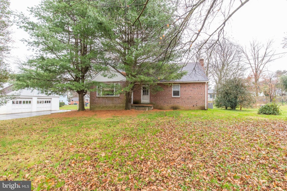 2107 Old Orchard Rd, Wilmington, DE 19810 - photo 1