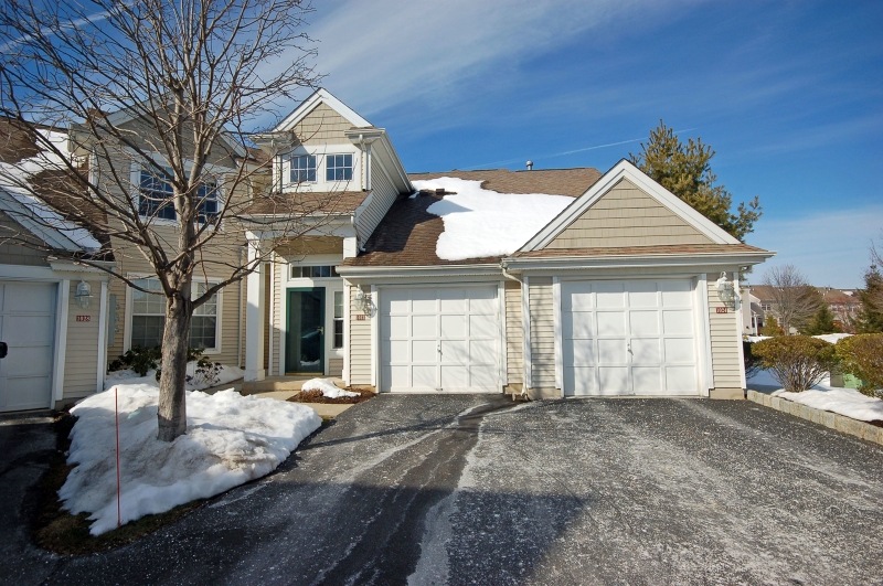 1024 Deerhaven Terrace, Stewartsville, NJ 08886 - photo 1