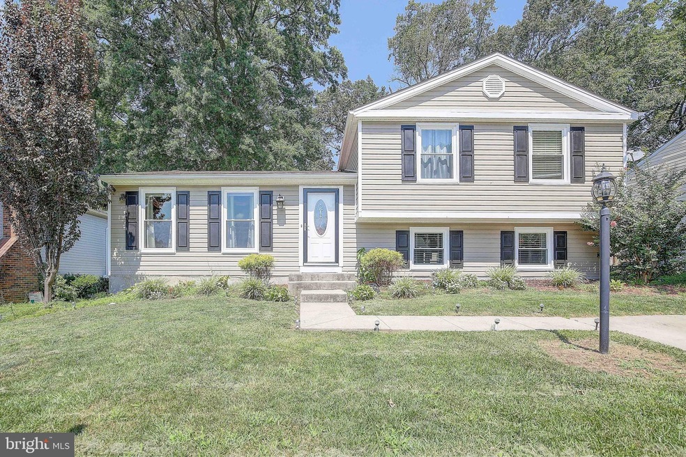 529 Fuselage Ave, Essex, MD 21221 - photo 1