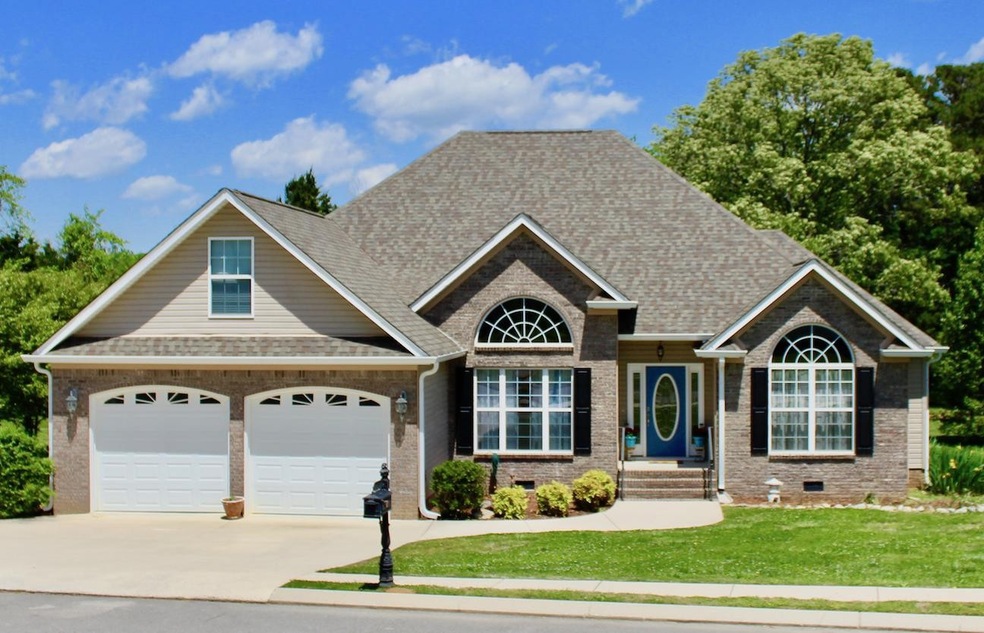 157 Hunting Ridge Cir, Rock Spring, GA 30739 - photo 1