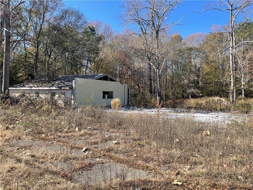 1207 Anderson St, Belton, SC 29627 - photo 1