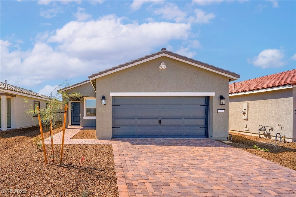 6730 Violet Cascade Ave, Las Vegas, NV 89156 - photo 1